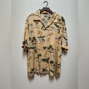 Men's LL Bean Tropical Print Casual Button Down Shirt